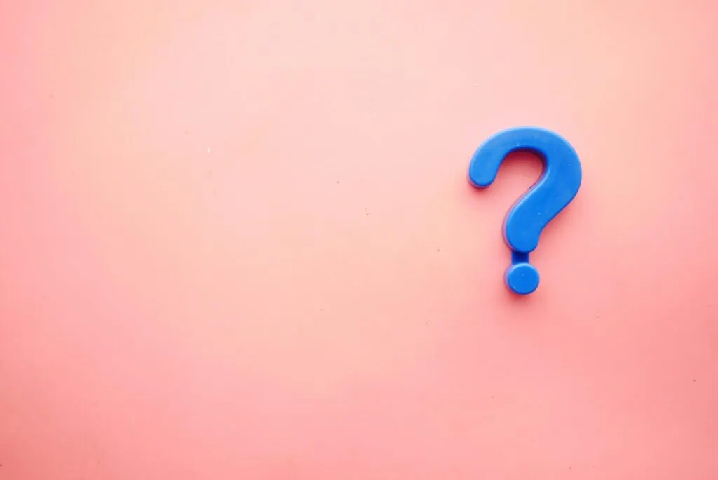 https://unsplash.com/photos/a-blue-question-mark-on-a-pink-background-oZuBNC-6E2s?utm_content=creditCopyText&utm_medium=referral&utm_source=unsplash