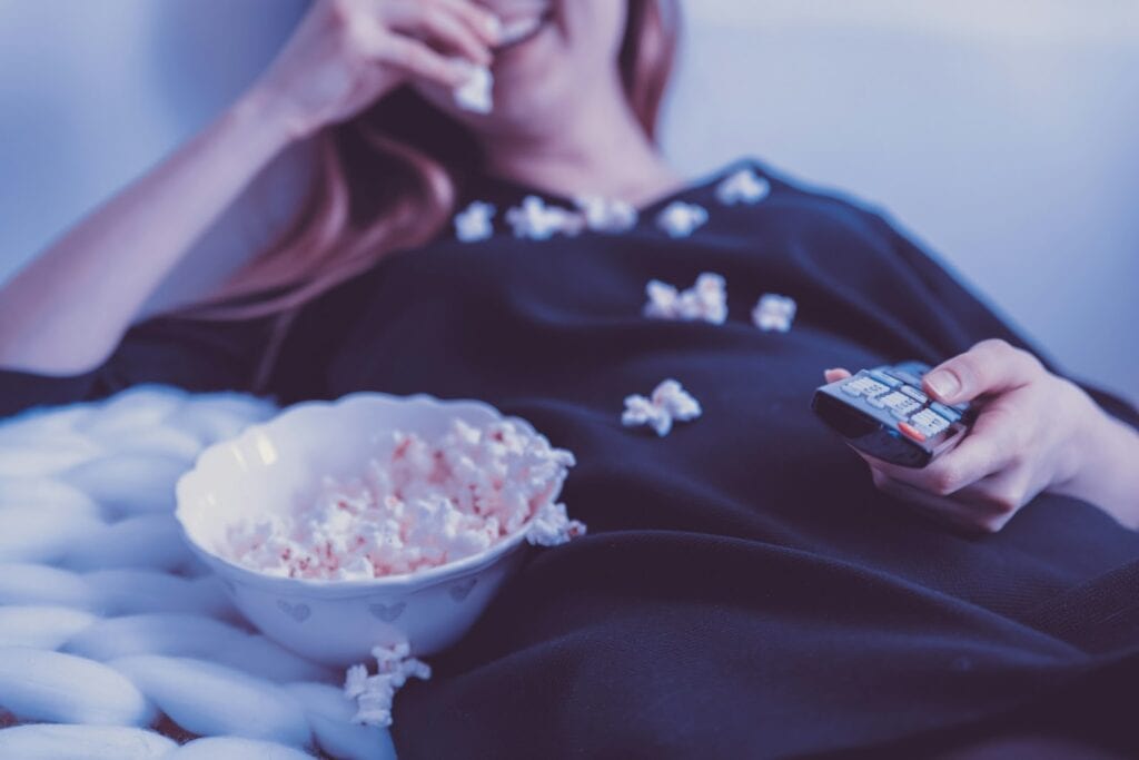 好消化的食物
https://unsplash.com/photos/woman-lying-on-bed-while-eating-puff-corn-PpYOQgsZDM4?utm_content=creditCopyText&utm_medium=referral&utm_source=unsplash