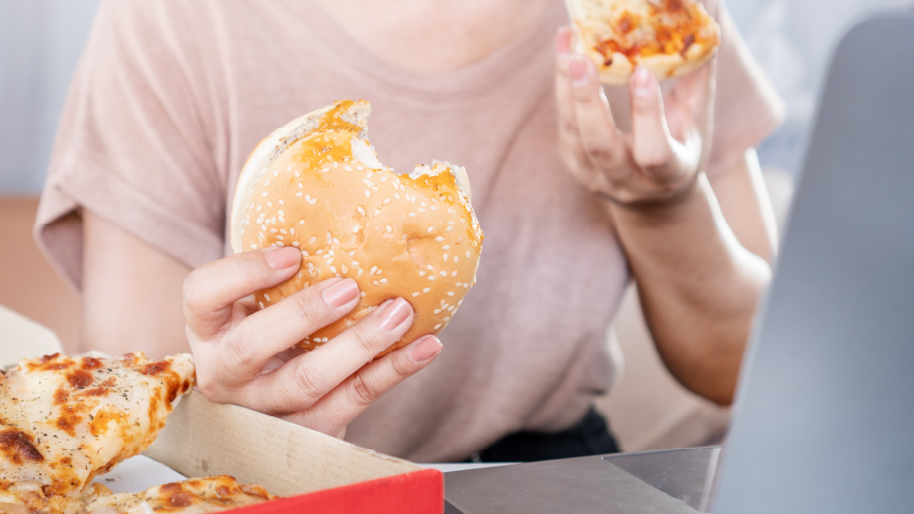 壓力一來食慾就大亂？有人狂吃、有人完全吃不下：用嗅覺儀式建立從容的進食節奏
